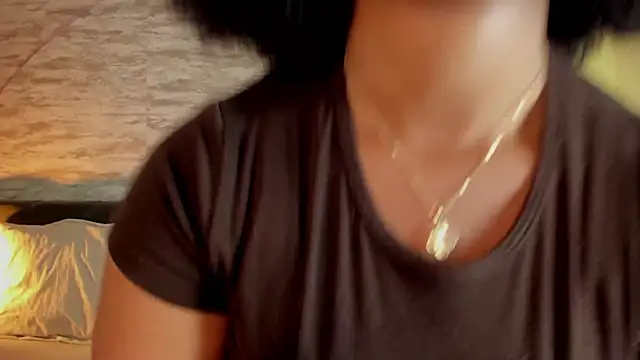 Snapshot of Anneth__M chatting on October 6, 7:33 pm Anneth  M online show from October 6, 7:33 pm