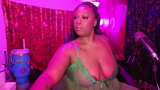 cheriserozequeen online show from May 21, 12:50 am