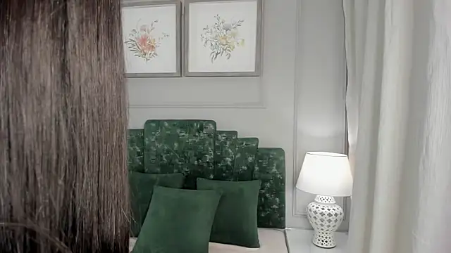 Snapshot of ana_beckett chatting on October 9, 10:35 am ana beckett online show from October 9, 10:35 am