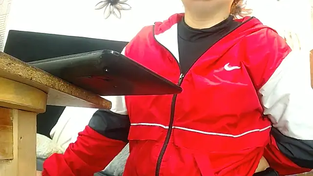 Snapshot of hairy_pussywet chatting on December 12, 3:10 am hairy pussywet online show from December 12, 3:10 am