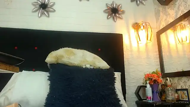 Snapshot of hairy_pussywet chatting on January 4, 7:13 pm hairy pussywet online show from January 4, 7:13 pm