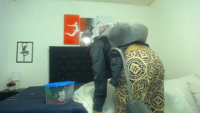 Snapshot of hairy_pussywet chatting on January 15, 12:36 pm hairy pussywet online show from January 15, 12:36 pm