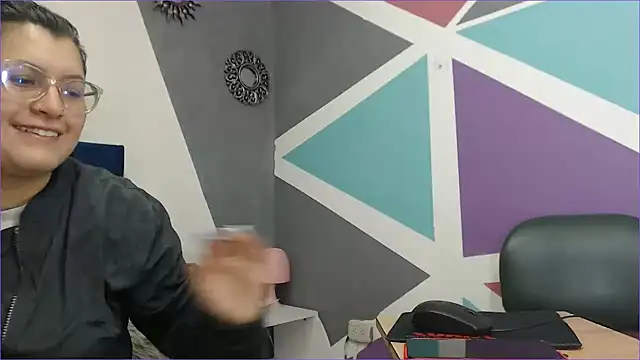 Snapshot of hairy_pussywet chatting on January 17, 7:16 pm hairy pussywet online show from January 17, 7:16 pm