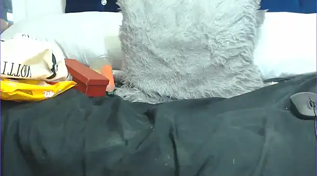 Snapshot of hairy_pussywet chatting on January 19, 1:10 am hairy pussywet online show from January 19, 1:10 am