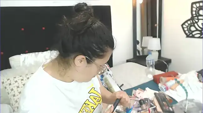 Snapshot of hairy_pussywet chatting on February 13, 10:54 pm hairy pussywet online show from February 13, 10:54 pm