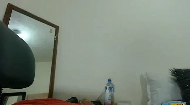 Snapshot of hairy_pussywet chatting on March 19, 1:21 am hairy pussywet online show from March 19, 1:21 am