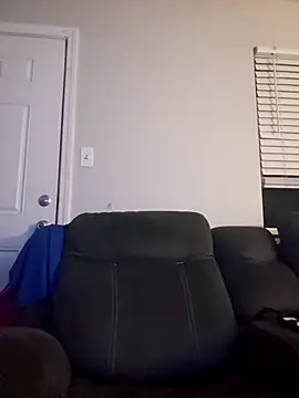 GallowayGooch1085 online show from April 29, 6:39 am