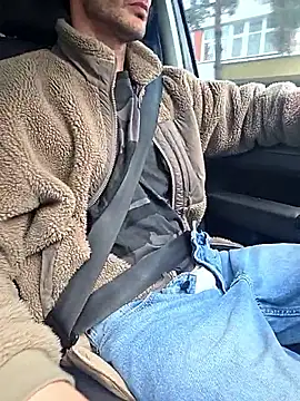 Zeefy online show from April 15, 2:46 pm