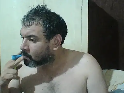 Snapshot of Rodrigo_happy chatting on October 21, 1:06 am Rodrigo happy online show from October 21, 1:06 am