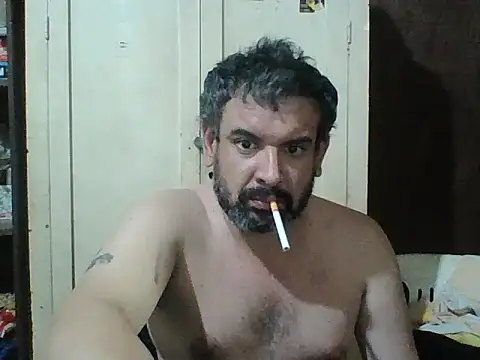 Snapshot of Rodrigo_happy chatting on October 22, 3:18 am Rodrigo happy online show from October 22, 3:18 am