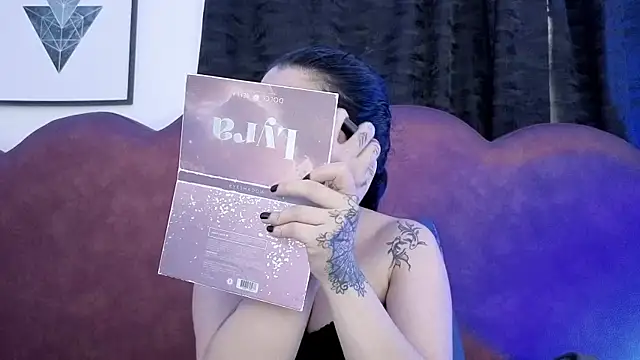 sophy rock online show from April 20, 1:47 pm