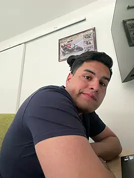 BigmanLatam online show from April 14, 2:12 pm