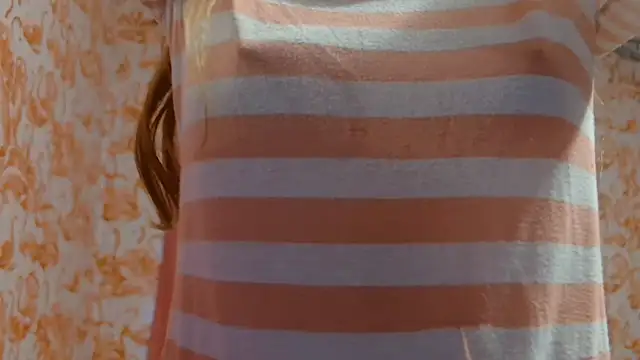 strawberrysmoothie online show from October 26, 6:58 pm