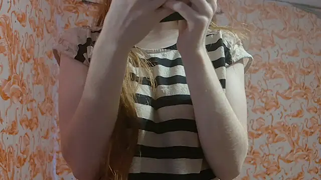 strawberrysmoothie online show from March 30, 10:11 pm