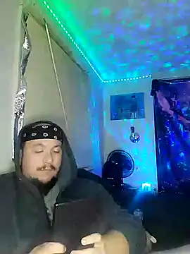 Snapshot of Spunonymous chatting on January 13, 2:07 am Spunonymous online show from January 13, 2:07 am