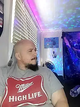 Snapshot of Spunonymous chatting on January 15, 7:34 pm Spunonymous online show from January 15, 7:34 pm