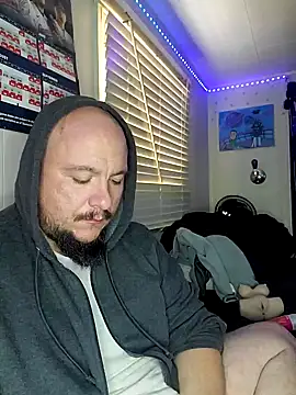 Snapshot of Spunonymous chatting on January 16, 4:18 pm Spunonymous online show from January 16, 4:18 pm