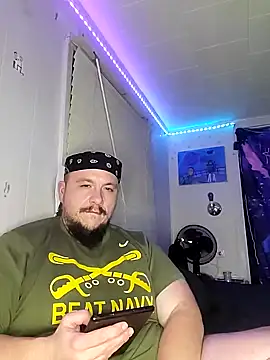 Snapshot of Spunonymous chatting on January 26, 10:23 am Spunonymous online show from January 26, 10:23 am