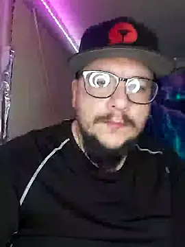 Snapshot of Spunonymous chatting on February 5, 5:30 am Spunonymous online show from February 5, 5:30 am