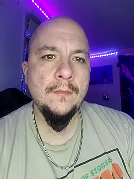 Snapshot of Spunonymous chatting on February 19, 9:39 am Spunonymous online show from February 19, 9:39 am