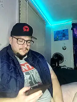 Snapshot of Spunonymous chatting on March 2, 8:27 am Spunonymous online show from March 2, 8:27 am
