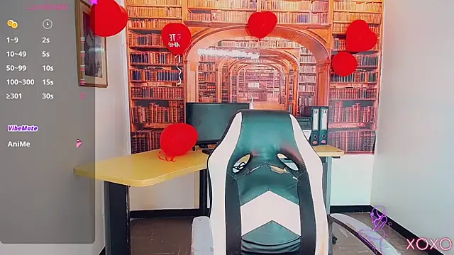 khiara moretti online show from February 18, 7:30 pm