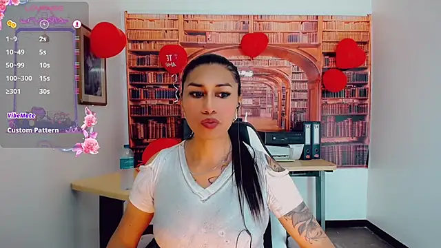 khiara moretti online show from February 18, 10:36 pm