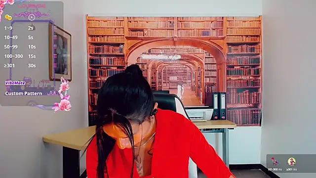 khiara moretti online show from February 21, 1:44 am