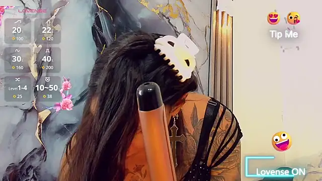 khiara moretti online show from February 28, 12:17 pm