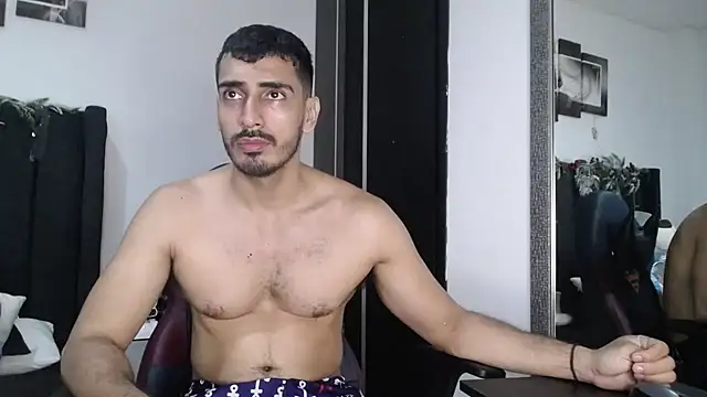 Snapshot of muscle_ares chatting on December 14, 4:09 pm muscle ares online show from December 14, 4:09 pm