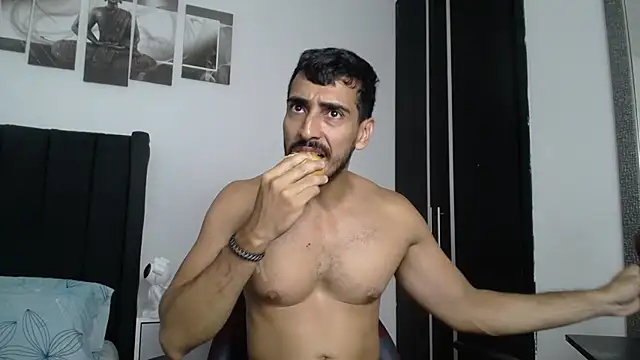 Snapshot of muscle_ares chatting on March 22, 12:25 pm muscle ares online show from March 22, 12:25 pm