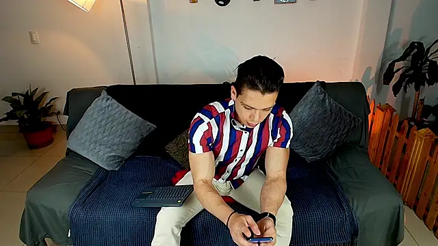 Snapshot of Baxter_Dex chatting on March 14, 11:43 pm Baxter Dex online show from March 14, 11:43 pm