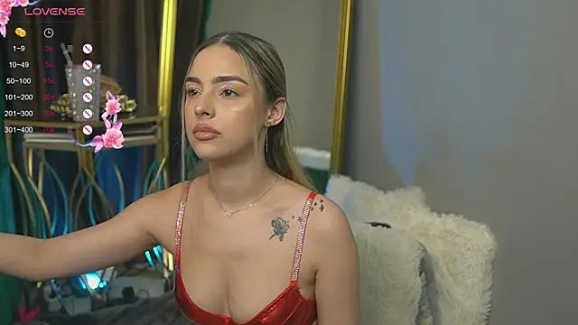 Snapshot of ScarletColes chatting on March 20, 1:57 am ScarletColes online show from March 20, 1:57 am