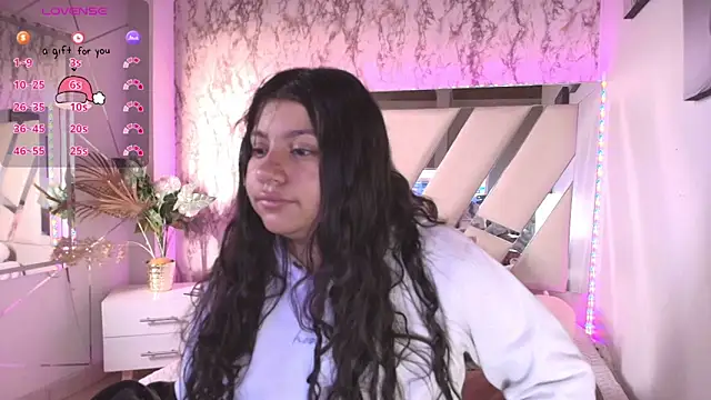 Miaa Smiith1 online show from December 15, 11:34 am