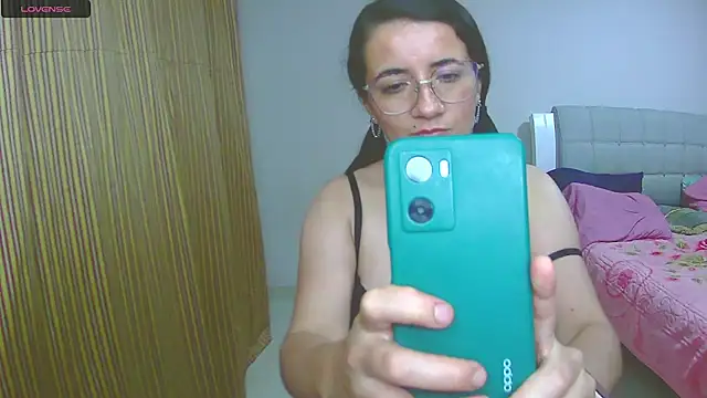 Snapshot of Dayanna_Smitt chatting on March 2, 3:24 am Dayanna Smitt online show from March 2, 3:24 am