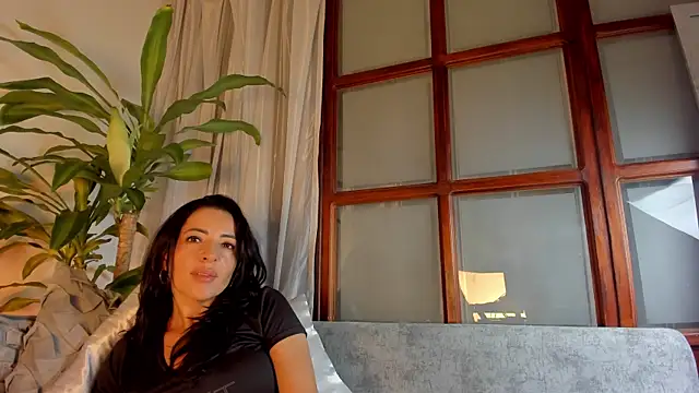 Snapshot of Capriijonesxxx chatting on February 9, 11:58 am Capriijonesxxx online show from February 9, 11:58 am