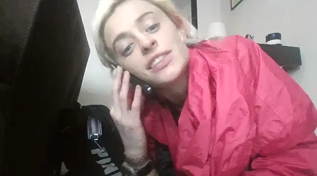 watermellonpussy online show from March 1, 6:11 pm