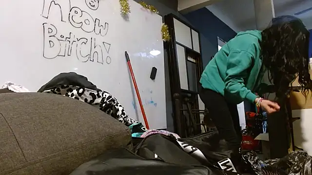 watermellonpussy online show from December 4, 4:00 am