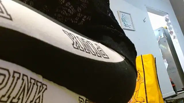 watermellonpussy online show from March 19, 5:11 am