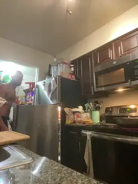 Snapshot of Luis092015 chatting on January 27, 9:33 pm Luis092015 online show from January 27, 9:33 pm