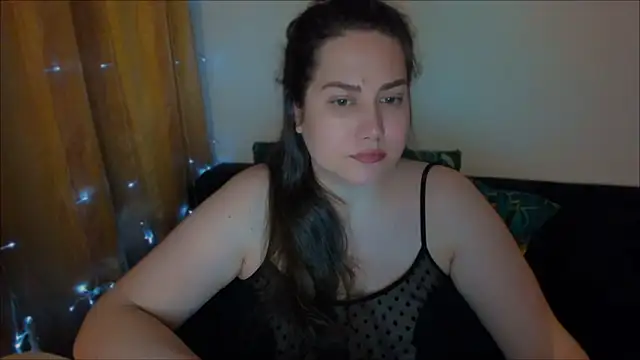 Snapshot of _madalexa_ chatting on December 4, 12:52 am madalexa online show from December 4, 12:52 am