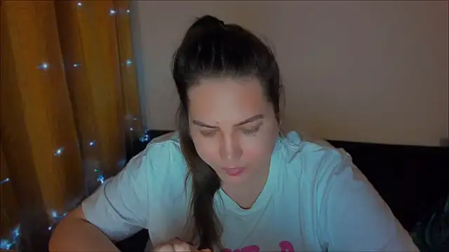 Snapshot of _madalexa_ chatting on December 18, 9:29 pm madalexa online show from December 18, 9:29 pm