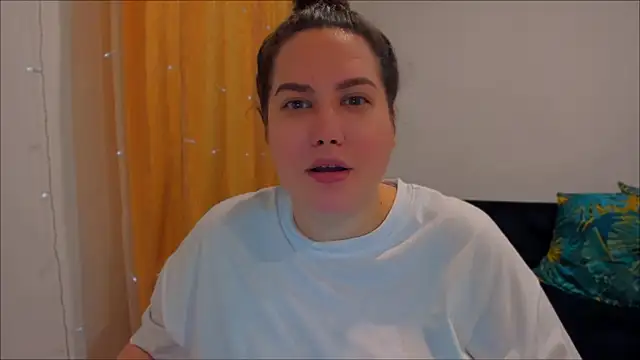 Snapshot of _madalexa_ chatting on December 21, 2:58 pm madalexa online show from December 21, 2:58 pm