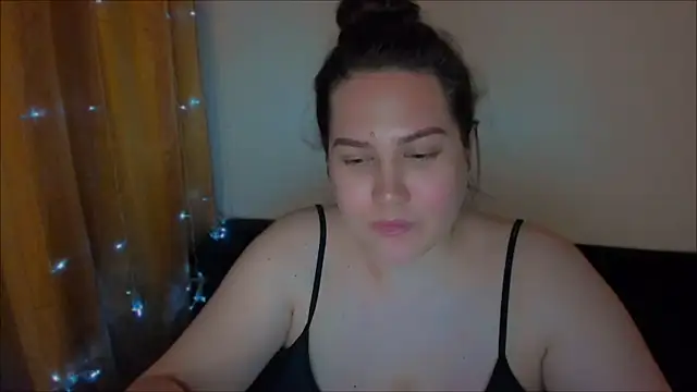 Snapshot of _madalexa_ chatting on December 21, 10:19 pm madalexa online show from December 21, 10:19 pm