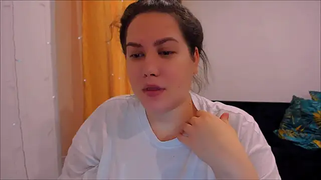 Snapshot of _madalexa_ chatting on February 2, 9:40 am madalexa online show from February 2, 9:40 am