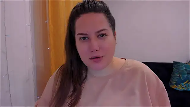 Snapshot of _madalexa_ chatting on February 13, 3:35 pm madalexa online show from February 13, 3:35 pm