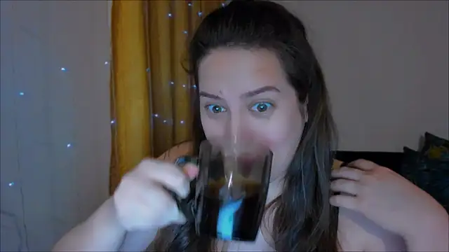 Snapshot of _madalexa_ chatting on February 13, 10:00 pm madalexa online show from February 13, 10:00 pm