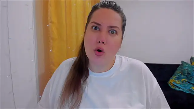 Snapshot of _madalexa_ chatting on February 17, 7:42 pm madalexa online show from February 17, 7:42 pm