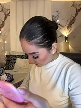 Snapshot of GabriellaFerrer chatting on February 6, 11:10 am GabriellaFerrer online show from February 6, 11:10 am
