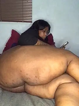 sotho ssbbw online show from March 17, 1:10 am